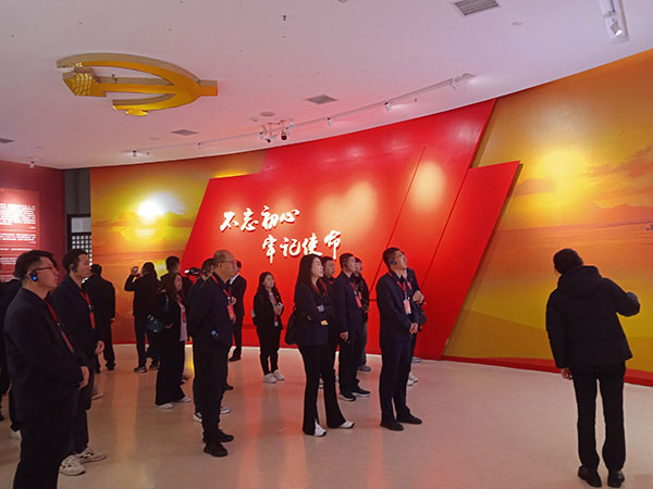 西柏坡黨?，F(xiàn)場教學(xué)